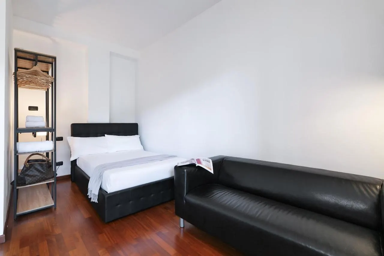 Contempora Apartments - Monolocale Con Terrazza Via F. De Sanctis, 41 Milano 0*,